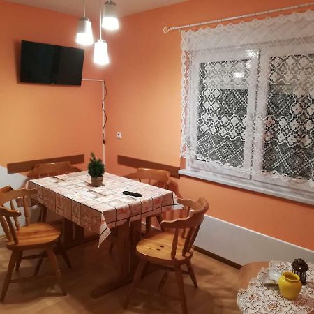 House Natali Apartman Vrhovine Kültér fotó