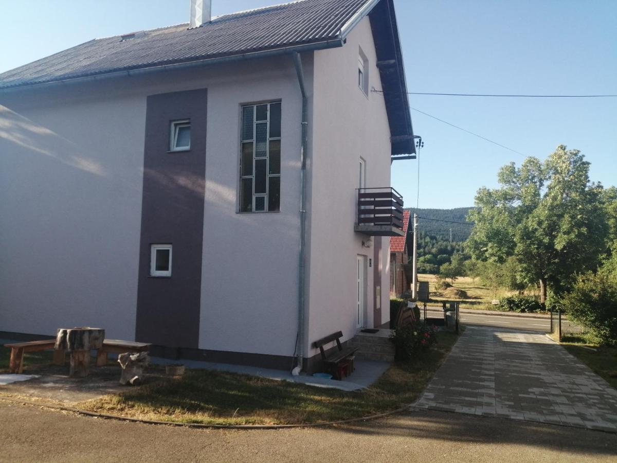 House Natali Apartman Vrhovine Kültér fotó