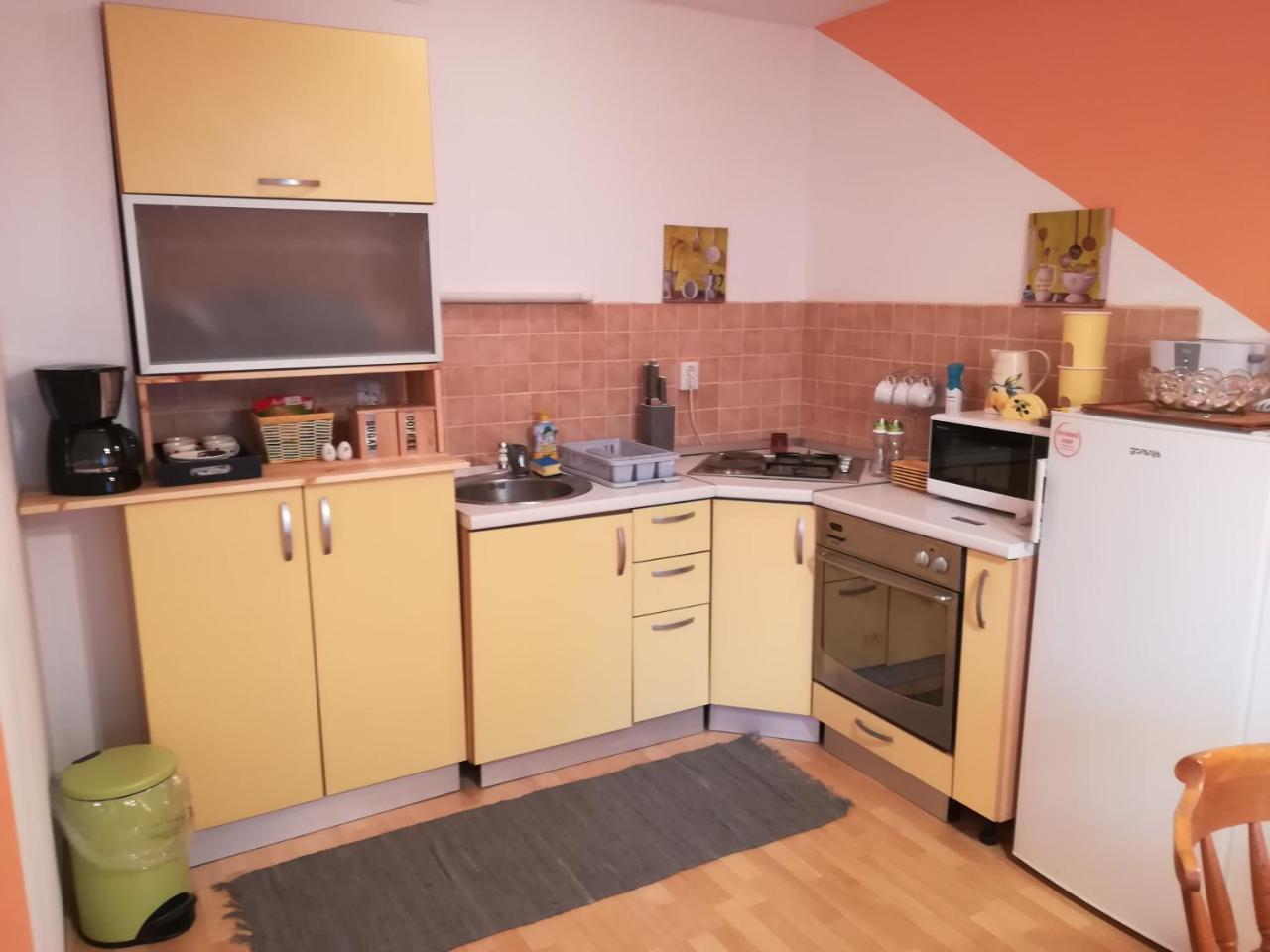 House Natali Apartman Vrhovine Kültér fotó