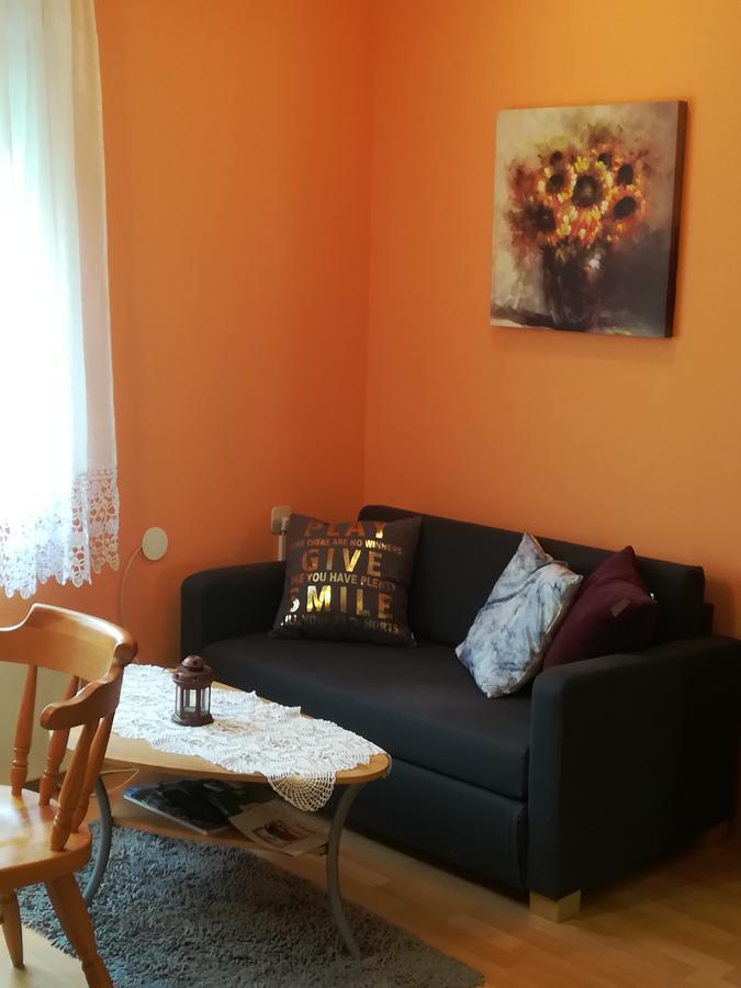 House Natali Apartman Vrhovine Kültér fotó